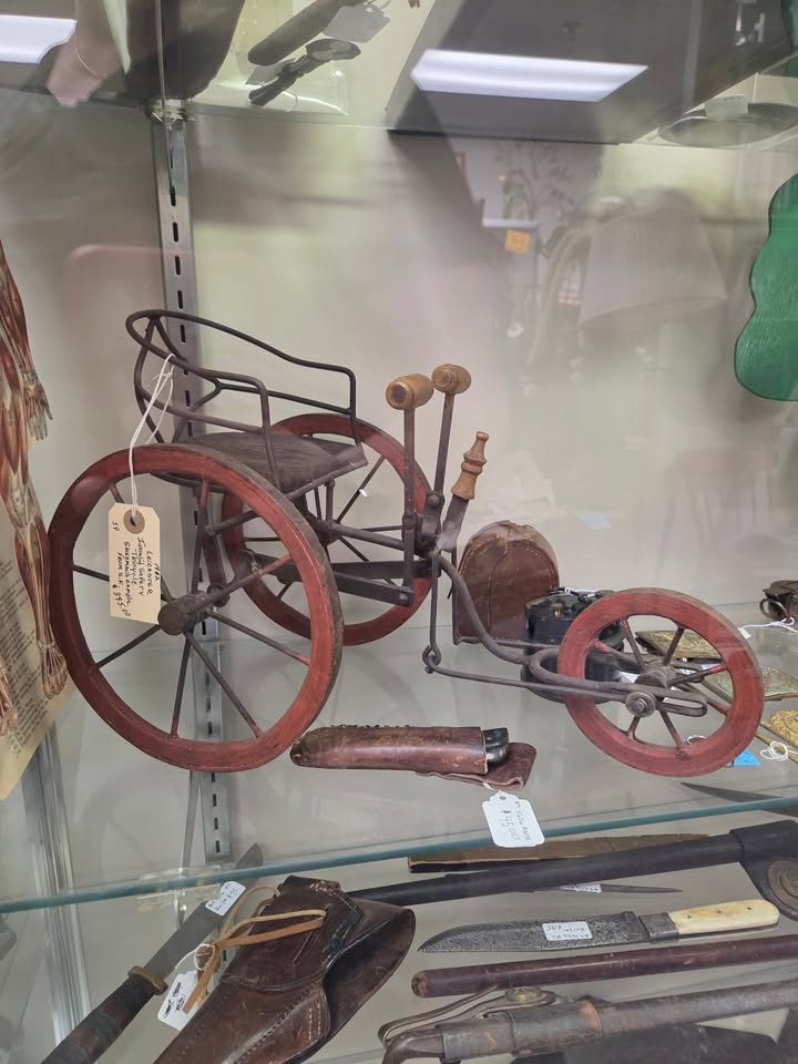 GURLEY ANTIQUES GALLERY